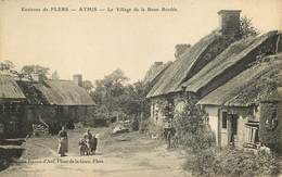 Dép 61 - Athis De L'Orne - Le Village De La Basse Bordée ( Environs De Flers ) - Bon état - Athis De L'Orne