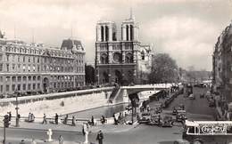 Carte Postale PARIS (75) Cathédrale Notre-Dame 1163-1260 Avec Bus (Eglise-Religion) Flamme Philatélique - Eglises