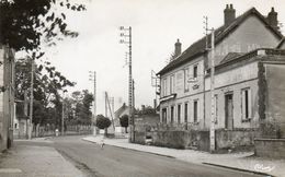 Delcampe - MONETEAU (89) - Le Centre Du Pays, Hôtel Restaurant   -15397- - Moneteau