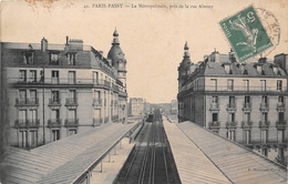 ¤¤  -  PARIS - PASSY   -  Le Métropolitain , Pris De La Rue Albony    -  ¤¤ - Arrondissement: 16