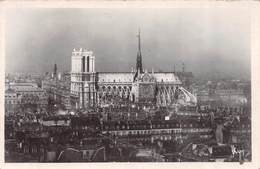PARIS (75) Cathédrale Notre-Dame 1163-1260 Flèche Tombée Le 15-04-2019-Eglise-Religion - Eglises