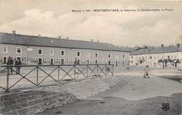 55-MONTMEDY-BAS- LA CASERNE , LA GENDARMERIE , LA PLACE - Montmedy