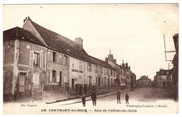 LE CHATELET EN BRIE (77) - Rue De L' Hôtel De Ville - Ed. Raguin - Photo. Combier, Macon - Le Chatelet En Brie