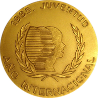 ESPAÑA. MEDALLA CONMEMORATIVA DEL AÑO INTERNACIONAL DE LA JUVENTUD. MADRID 1.985. ESPAGNE. SPAIN MEDAL - Professionali/Di Società