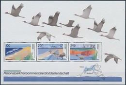 ** 1996 Nemzeti Parkok Blokk,
National Parks Block
Mi 36 - Altri & Non Classificati