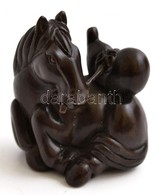 Japán Necuke: Ébenfa Ló. Jelzett / Netsuke Eben Wood Horse. Signed - Altri & Non Classificati