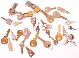 Kis Zacskónyi Vegyes Kulcs és Mini Lakat - Other & Unclassified