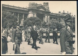 1947 Dinnyés Lajos Miniszterelnök Katonai Kísérettel, Úrnapi Körmenetben A Szabadság Téren Alberty Antal Fotója  13x8 Cm - Andere & Zonder Classificatie