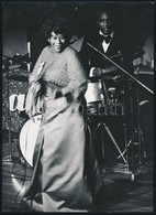 Ella Fitzgerald Amerikai Jazzénekesnő Koncerten, Fotó, 17,5×13 Cm - Autres & Non Classés