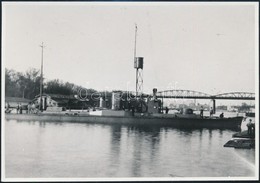 1916 A Dunai Flottila 'm' őrnaszádjának Vízre Bocsátása A Hajógyári öbölben, A Géppuska Tornya Még Hiányzik, Az 1980-as  - Sonstige & Ohne Zuordnung
