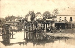 T2 1936 Csesztreg, A Híd építése A Kerka Patak Felett, Munkások, Kerékpárok, Photo - Non Classés