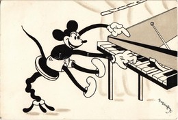 ** T2/T3 Mickey Mouse Playing On The Piano. Early Disney Art Postcard S: Bisztriczky (Rb) - Unclassified