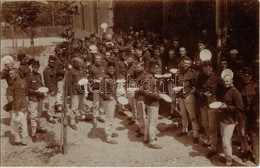 ** T2 Ebédosztás Az Esztergom-Kenyérmezői Táborban / WWI Austro-Hungarian K.u.K. Military, Lunch Time At The Camp Of Esz - Unclassified