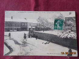 CPA - La Fresnaye-sur-Chédouet - Le Carrefour De L'Eglise (Effet De Neige) - La Fresnaye Sur Chédouet