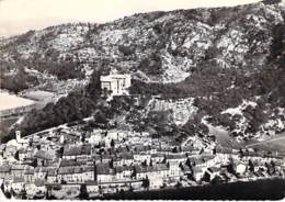 13 - MEYRARGUES : Vue Générale Aérienne - Village Et Chateau - CPSM Dentelée Grand Format - Bouches Du Rhône - Meyrargues