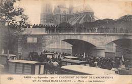 75004-PARIS-EGLISE NOTRE-DAME-27 SEPTEMBRE 1911- L'ACCIDENT DU PONT DE L'ARCHEVECHE , UN AUTOBUSE DANS LA SEINE 11 MORTS - Notre Dame De Paris