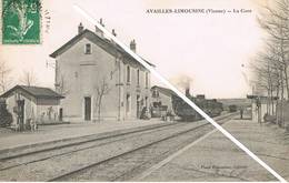 Availles-Limouzine - La Gare - Train En Gare - Animée - Availles Limouzine