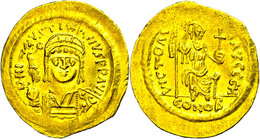 Justinus II., 565-578, Solidus (4,40g), Konstantinopel. Av: Brustbild Mit Victoria Und Schild Von Vorn, Darum Umschrift. - Byzantinische Münzen