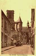 58...nievre....nevers...rue De La Cathedrale...voiture.. - Nevers