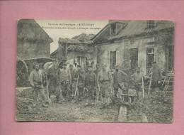 CPA - Environs De Compiègne - Ribécourt  - Prisonniers Allemands Occupés à Déblayer Les Ruines -( Militaire , Militaires - Ribecourt Dreslincourt