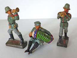 Zwischenkriegszeit Wehrmacht Lineol U. Elastin Figuren 3 Soldaten 1x Mit Handharmonika 2x Trompete Bespielt I-II (alters - Histoire