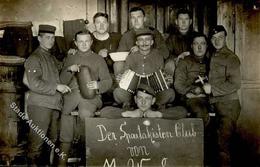 REVOLUTION BERLIN 1919 - Foto-Ak -der SPARTAKISTEN-CLUB-(Rote Soldaten) I - Guerre