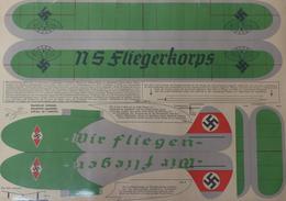 Propaganda WK II NS Fliegerkorps Lot Mit 2 Ausschneidebögen Ca. 43 X 30 Cm II (kleine Einrisse) - Weltkrieg 1939-45