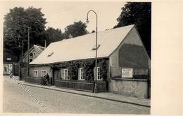 NS-JUDAIKA  - NS-Foto-Strassen-Ak: Im Hintergrund Mit Plakat -Ausstellung Der Ewige Jude- I Expo - Jewish