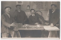 Carte Photo Marseille Réunion De Travail Au Magasin Général 23 Rue Saint Férréol - Artigianato