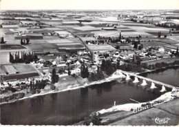 37 - POUZAY : Vue Générale - CPSM Dentelée Noir Et Blanc Grand Format - Indre Et Loire - Other & Unclassified