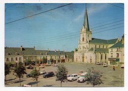 ECOMMOY--1979--La Place Et L'église ( Voitures Dont Renault 4 Et Citroen 2CV ) - Ecommoy