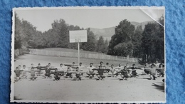 CPA PHOTO GYMNASTIQUE ENFANTS JEUNES HOMMES 1935 CHEF RAUNAU ? LEONAR  ? ESPAGNE ? - Gymnastique