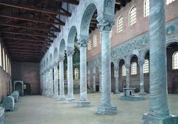 1 AK Italien * Die Kirche Sant'Apollinare In Classis In Ravenna - Erbaut Im 6. Jh. - Seit 1996 UNESCO Weltkulturerbe * - Ravenna