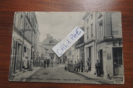 LENCLOITRE LA GRANDE RUE COTE DE LA MAIRIE TRES BELLE ANIMATION DE RUE PLAQUE CHOCOLAT POULAIN VOIR ETAT - Lencloitre