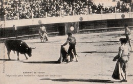 CORRIDA DE TOROS   -Préparando Para Banderillas . Carte Pas Courante. - Corridas