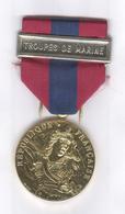 Médaille De La Défense Nationale Barrette Troupes De Marine - Francia