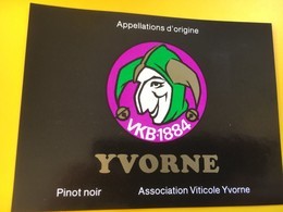 8797 - VKB-1884  Suisse Yvorne 3 étiquettes - Music