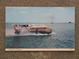 HOVERTRAVEL AT SOUTHSEA - Hovercraft