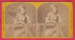 240895 / Stereoscope Card - PHOTOGRAPHIE J. M. PARIS , CEIEBRITES THEATRALES - WOMAN , France Frankreich Francia - Cartes Stéréoscopiques