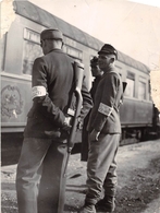 ¤¤    -  REPUBLIQUE TCHEQUE  - Cliché De Presse   -   PRAGUE En 1946  -  Soldats En Arme  -  Voir Description   -   ¤¤ - Czech Republic