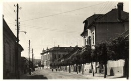 * T2 Zsibó, Jibou; Kossuth Utca, Járásbíróság / Street View With Court - Zonder Classificatie