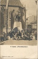 * T2/T3 Kassa, Kosice; Honvéd Szobor Megkoszorúzva. Nyulászi Béla 1906. / Wreathed Military Monument. Photo (EK) - Non Classificati