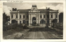 T2 Losonc, Lucenec; Delostrelecka Kasarna / Tüzérségi Kaszárnya / Artillery Barracks. '1938 Losonc Visszatért' So. Stpl - Zonder Classificatie
