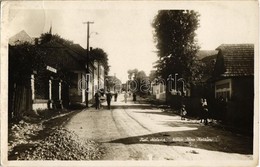 T2/T3 1930 Mosóc, Mosovce; Ulica Jána Kollára / Kollár János Utca / Street View. Ruml Photo (EK) - Zonder Classificatie