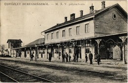 T2 Beregszász, Berehove; MÁV (Magyar Királyi Államvasutak) Pályaudvara, Vasútállomás, Vasutasok / Bahnhof / Railway Stat - Ohne Zuordnung