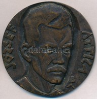 Beck András (1911-1985) 1940. 'József Attila' Br Plakett (77mm) T:2
Hungary 1940. 'Attila József' Commemorative Bronze P - Non Classés