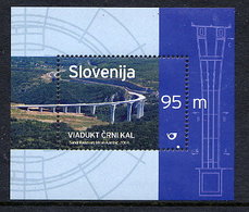 SLOVENIA 2004 Crni Kal Viaduct Block MNH / **.  Michel Block 19 - Slowenien