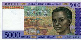 Madagascar, 5000 Francs = 1000 Ariary Type 1994-95, Non Daté (1995), - Madagascar