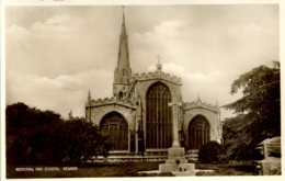 NOTTS - NEWARK - MEMORIAL AND CHURCH RP  Nt284 - Autres & Non Classés