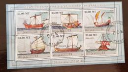 MOZAMBIQUE, Histoire Des Transports Maritime I, Bateaux, Ship,barcos, BF 6 Valeurs émis En 2009. Bloc Oblitéré (used) - Ships